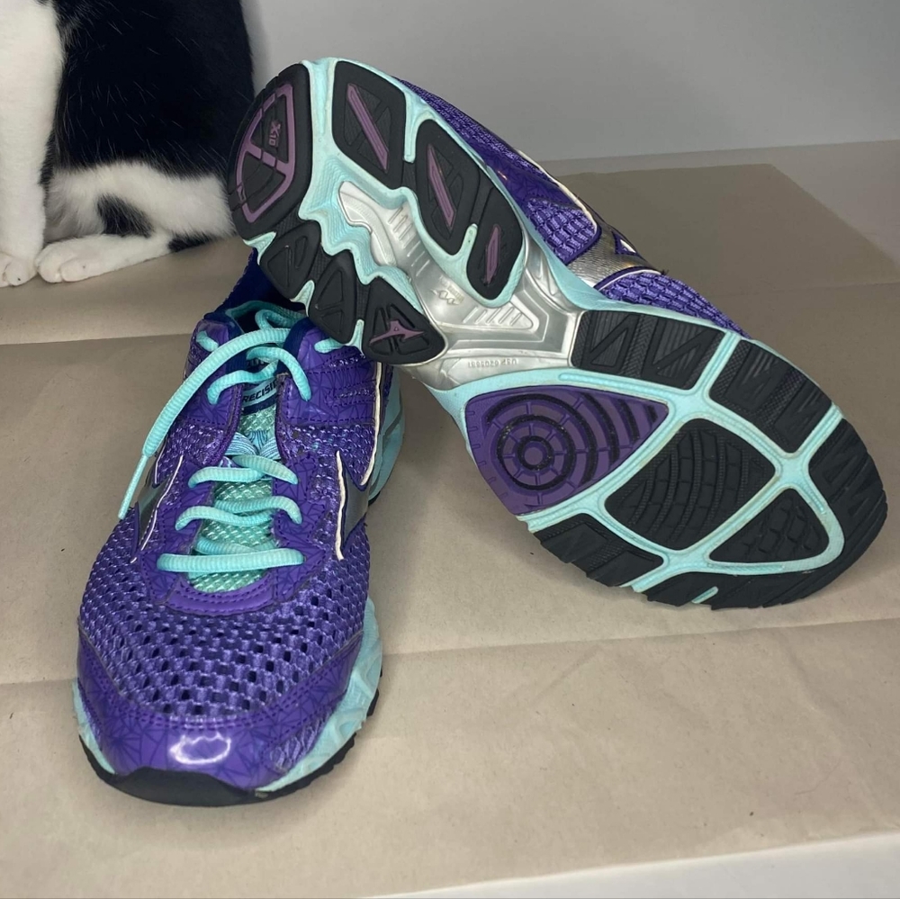 Mizuno Wave Precision 13 Purple Blue Running Shoes Women's Size 10W